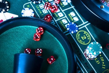 Smartphone showing rajabandot apk live dealer game interface